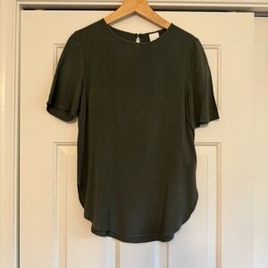 H&M Women's Tunic Short Sleeve Curved Hem Side Slits Blouse Size 4 Green